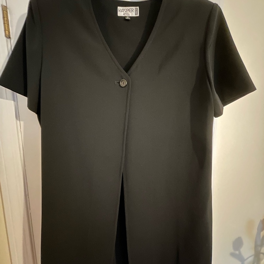 Kasper Black Short Sleeve single button dress. Side slits. Great condition